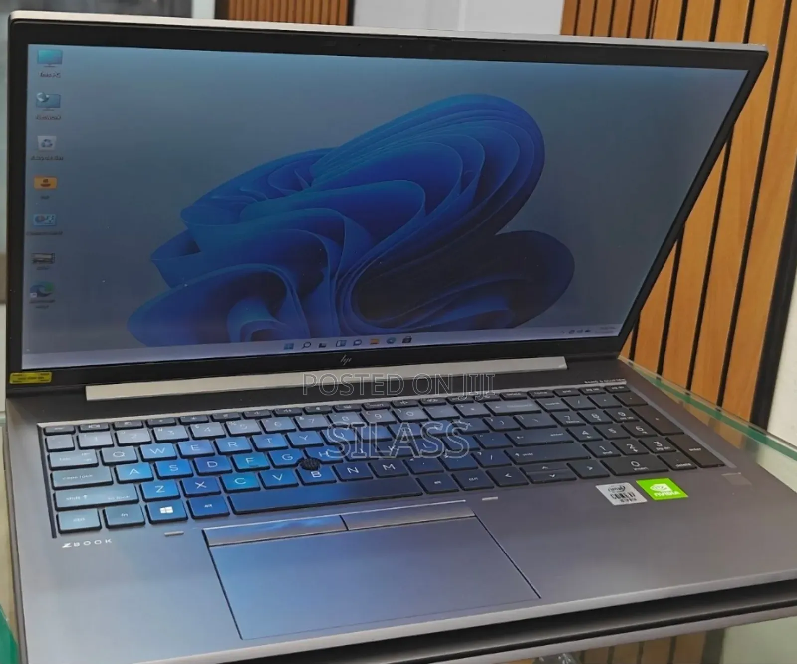 New Laptop HP 16GB Intel Core I7 SSD 512GB