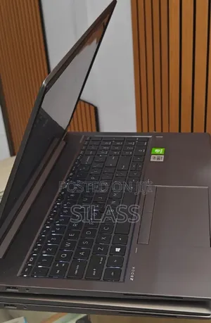 New Laptop HP 16GB Intel Core I7 SSD 512GB