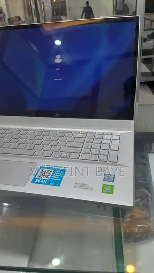 New Laptop HP Envy 17 16GB Intel Core I7 SSD 512GB