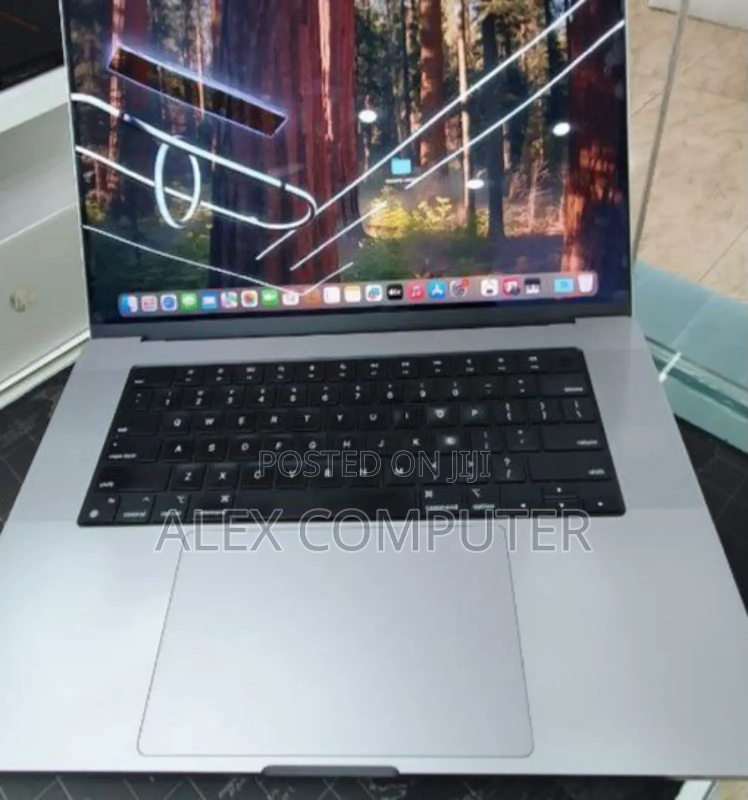 New Laptop Apple MacBook Pro M1 64GB Apple M1 Pro SSD 512GB