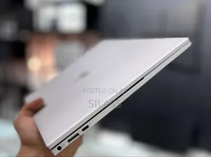 New Laptop HP Envy 13 16GB Intel Core I7 SSD 512GB