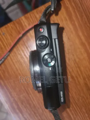 Canon Eos M100 Video Camera for Blog