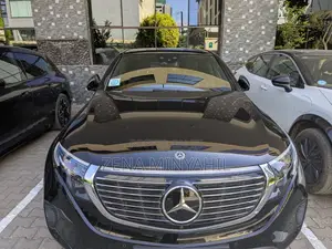 Photo - Mercedes-Benz EQC EQC400 4MATIC 2022 Black