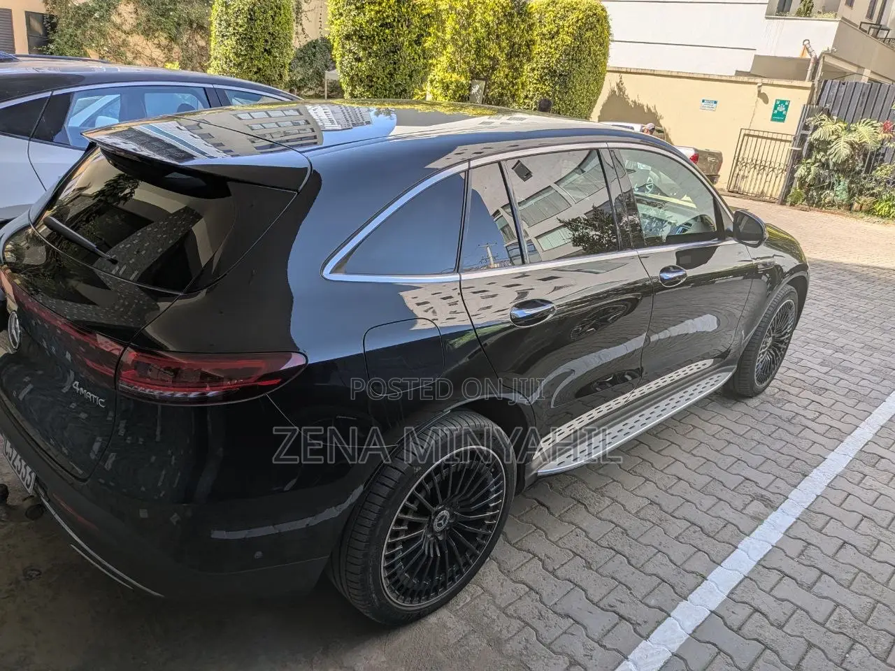 Mercedes-Benz EQC EQC400 4MATIC 2022 Black