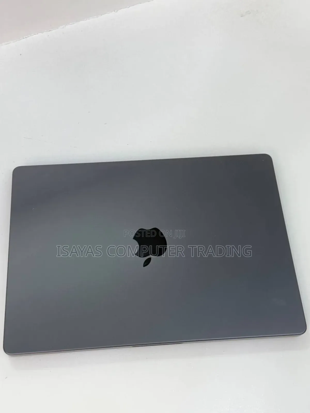 New Laptop Apple MacBook Pro 2023 M3 14-Inch 18GB SSD 48GB