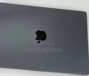 New Apple MacBook Pro 2023 M3 14-Inch 16GB Intel Core I5 SSD 512GB