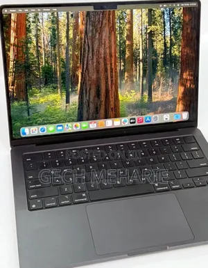 New Apple MacBook Pro 2023 M3 14-Inch 18GB Apple M3 Pro SSD 512GB