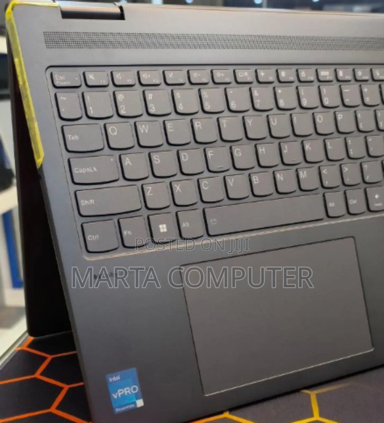 New Laptop Lenovo Yoga 7i 16GB Intel Core I7 SSD 1T