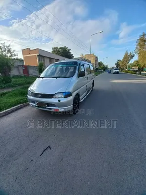 Photo - Toyota Grand HiAce 2005 Silver