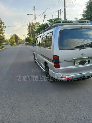 Toyota Grand HiAce 2005 Silver