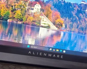 Photo - New Laptop Dell Alienware 17 16GB Intel Core I7 SSD 1T