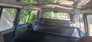 Toyota Grand HiAce 2005 Silver