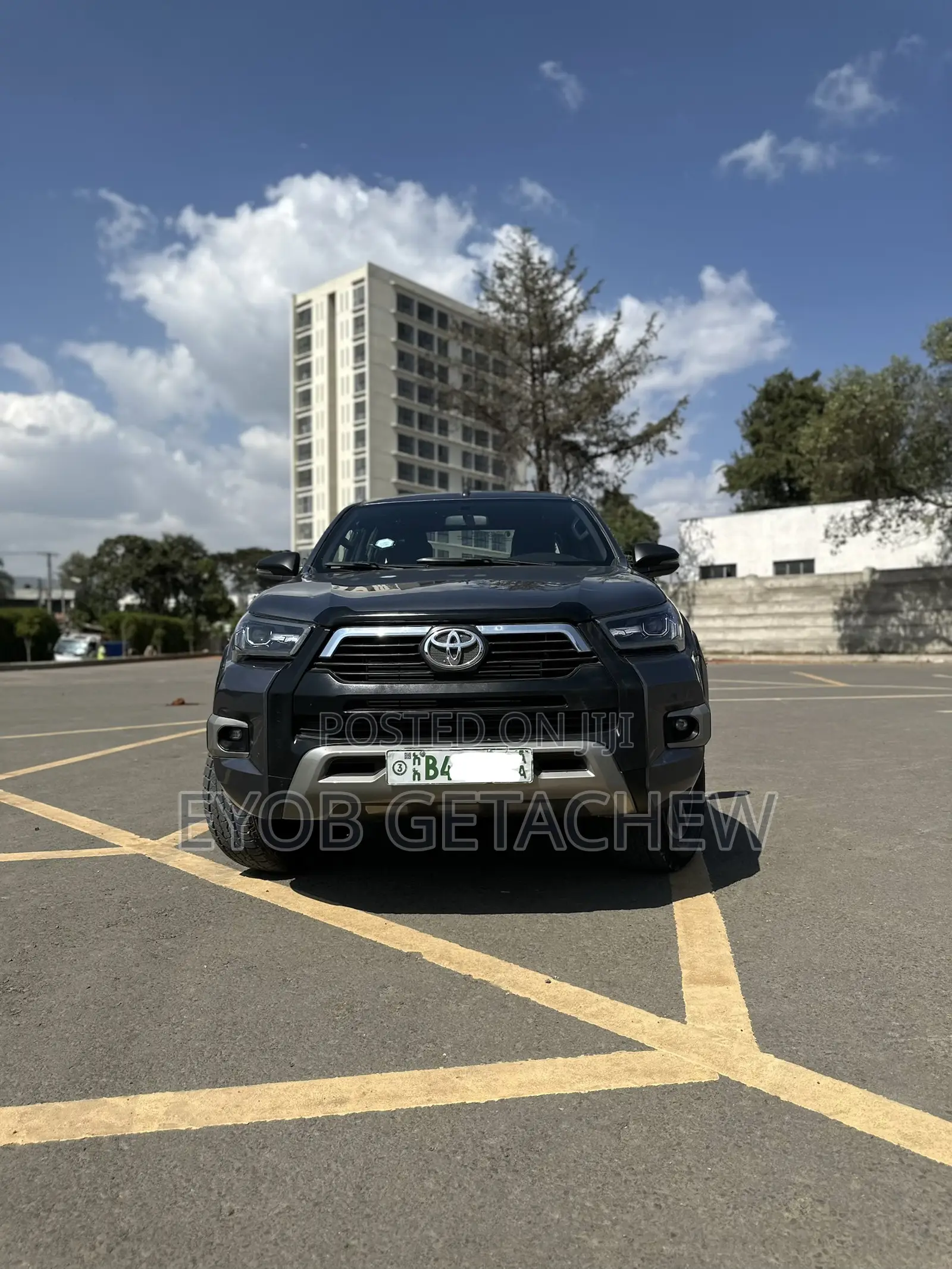 Toyota Hilux 2023 Gray