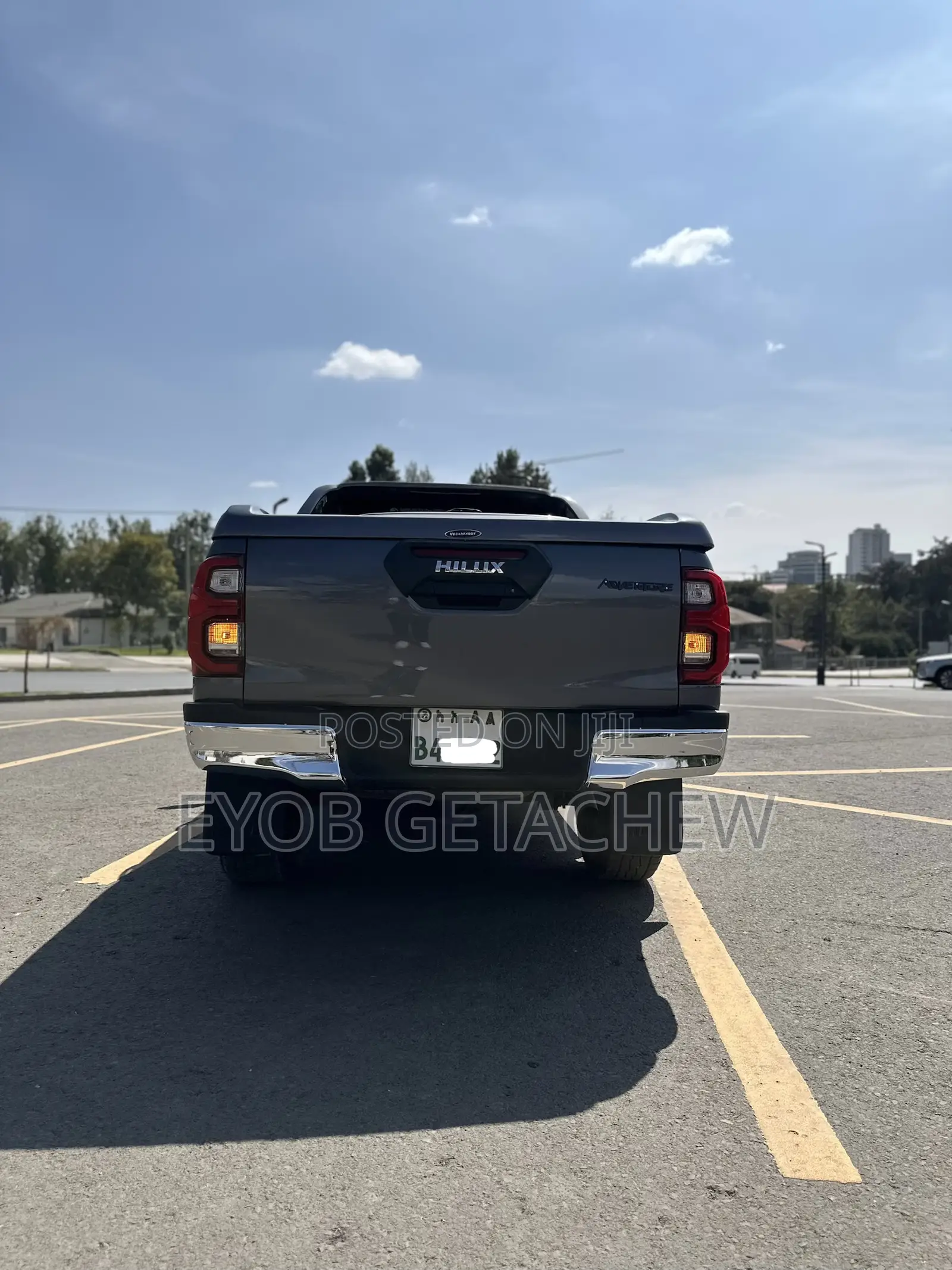 Toyota Hilux 2023 Gray