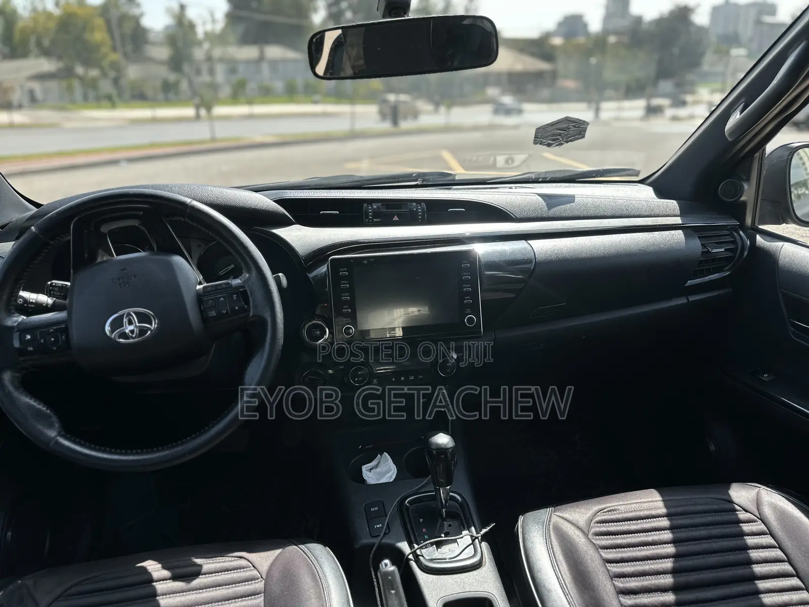 Toyota Hilux 2023 Gray