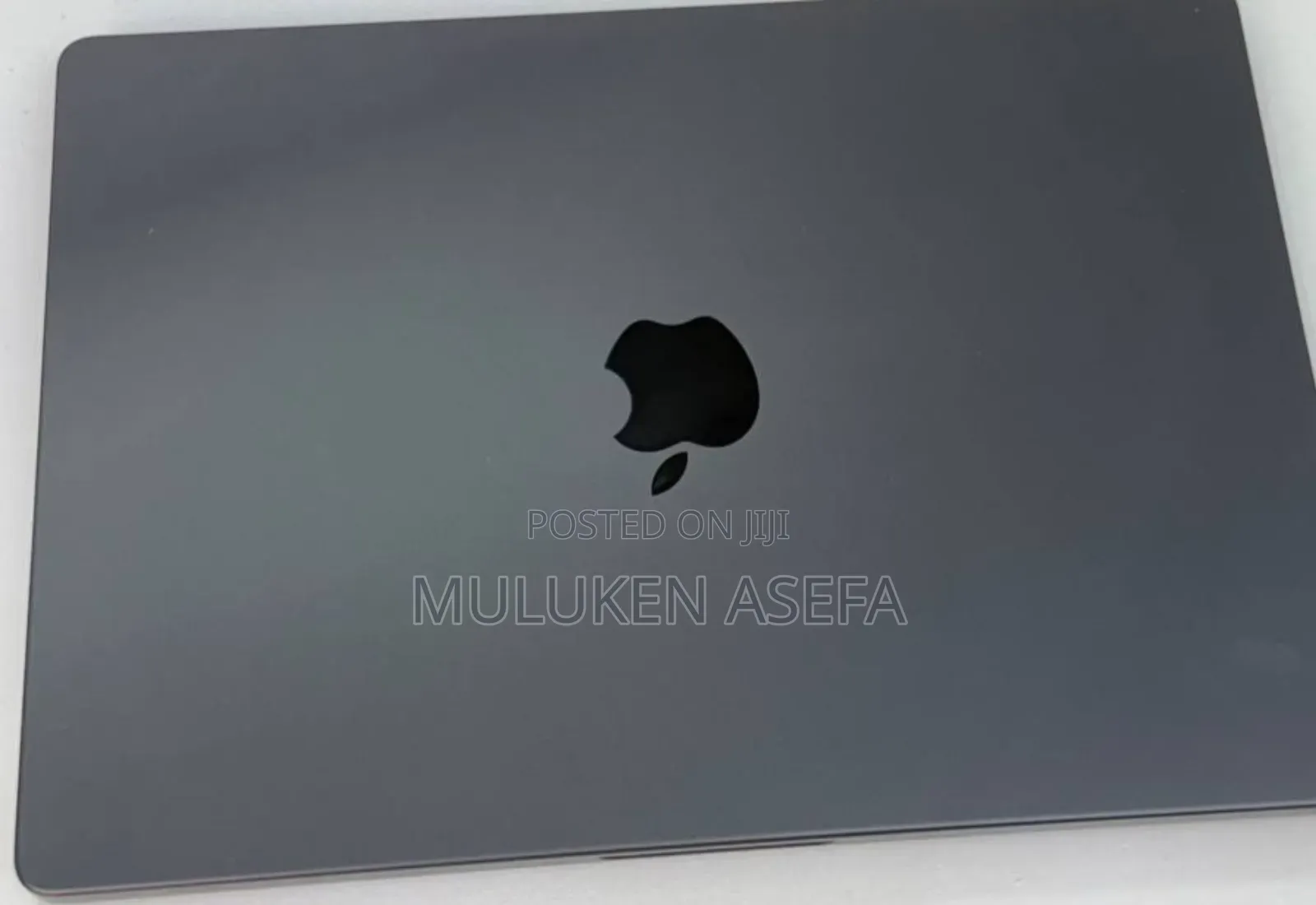 New Apple MacBook Pro 2023 M3 14-Inch 18GB Intel Core M3 SSD 512GB