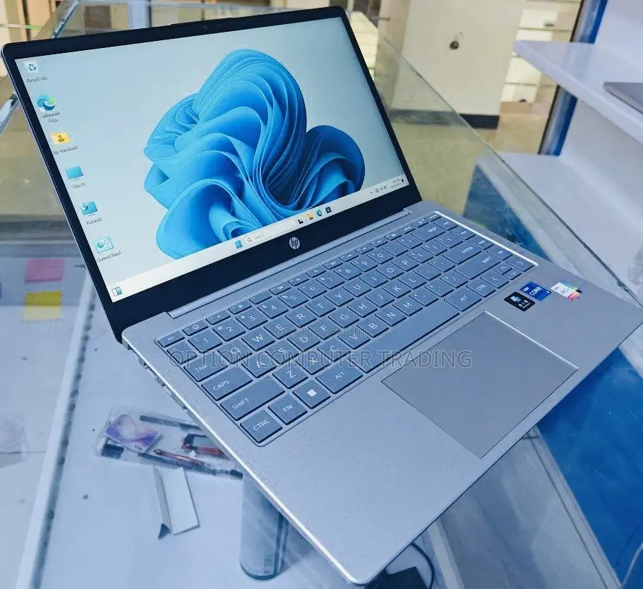 New Laptop HP Stream Notebook 16GB Intel Core I7 SSD 512GB