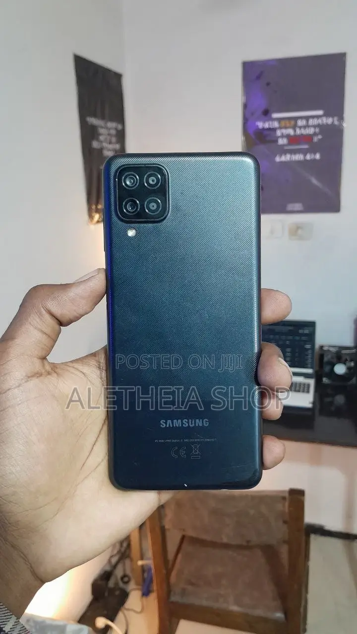 New Samsung Galaxy A12 64 GB Black