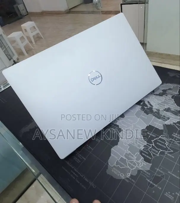 New Laptop Dell XPS 15 16GB Intel Core Ultra 7 SSD 512GB