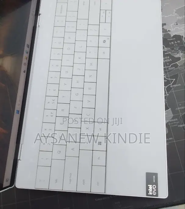 New Laptop Dell XPS 15 16GB Intel Core Ultra 7 SSD 512GB