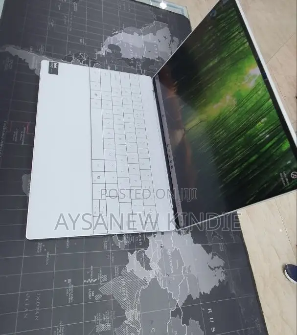 New Laptop Dell XPS 15 16GB Intel Core Ultra 7 SSD 512GB