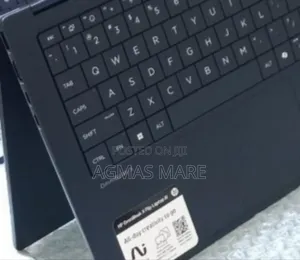 New Laptop HP OmniBook X Flip 14" 16GB Intel Core Ultra 7 SSD 1T