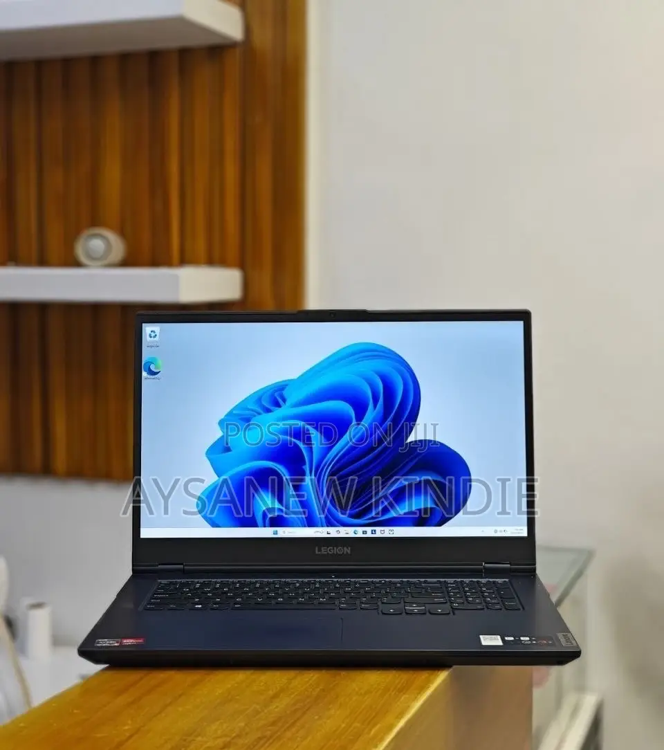 New Laptop Lenovo Legion 5 16GB AMD Ryzen 7 SSD 1T