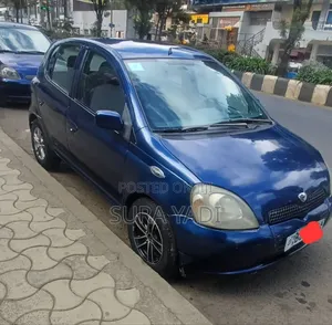 Toyota Vitz 1.3 FWD 3dr 2000 Blue