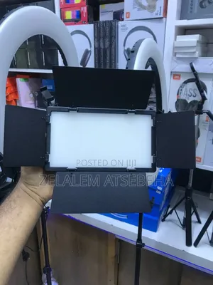 Professional Photo and Video 
Led Light Kit