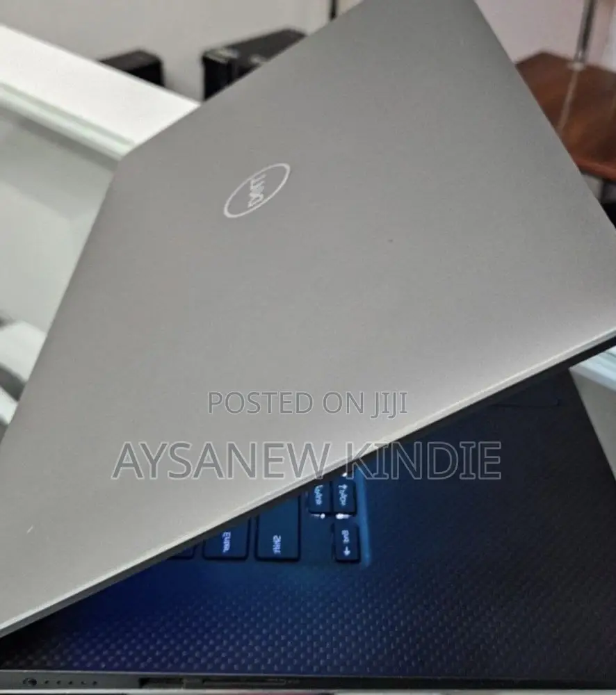 New Laptop Dell Precision 5540 16GB Intel Core I5 SSD 256GB