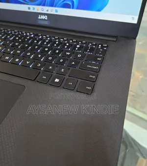 New Laptop Dell Precision 5540 16GB Intel Core I5 SSD 256GB