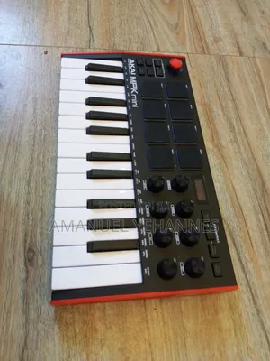 Photo - Akai MPK Mini 3 Studio Keyboard (Piano)
