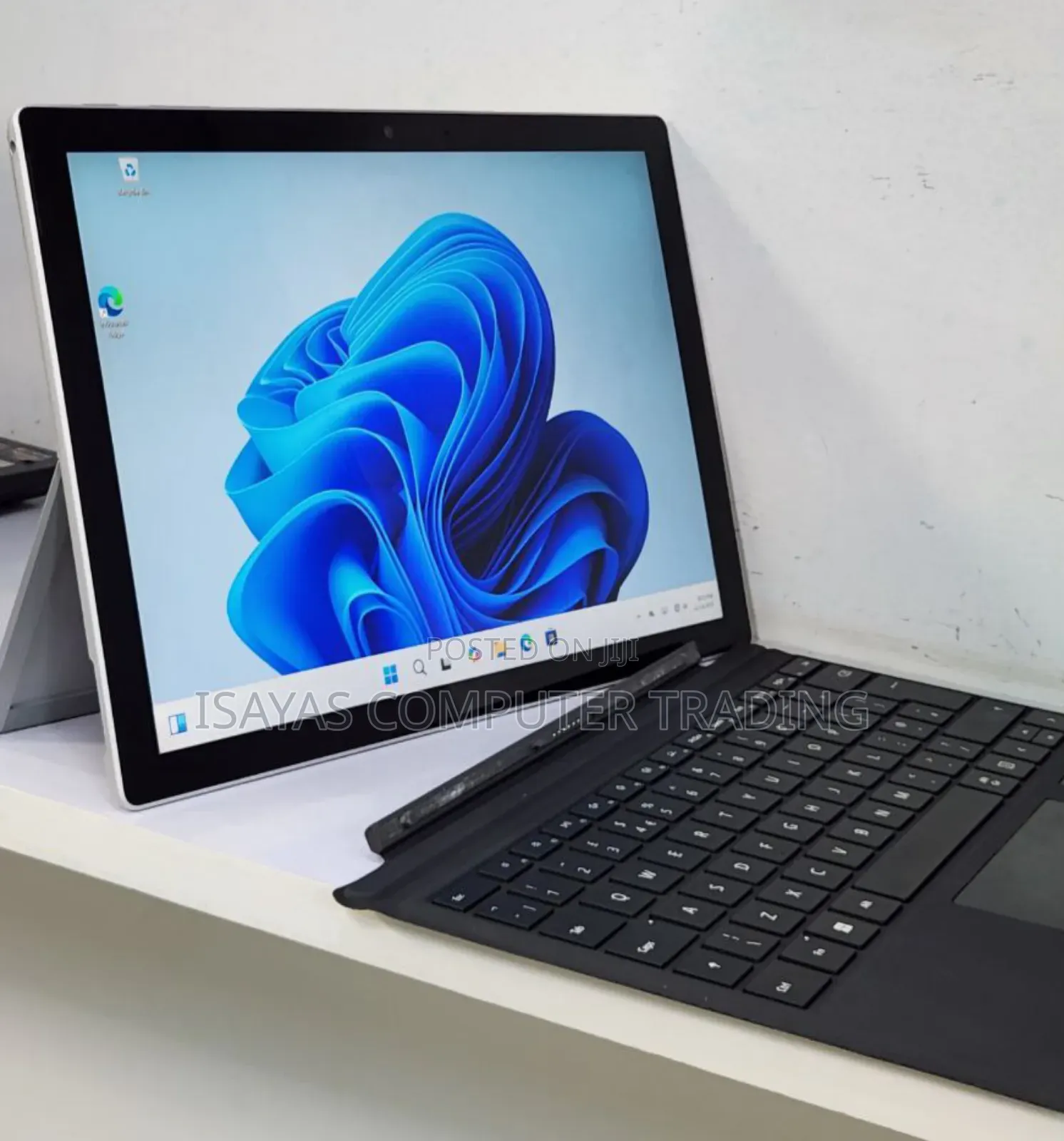 New Laptop Microsoft Surface Pro 7 16GB Intel Core I5 SSD 256GB