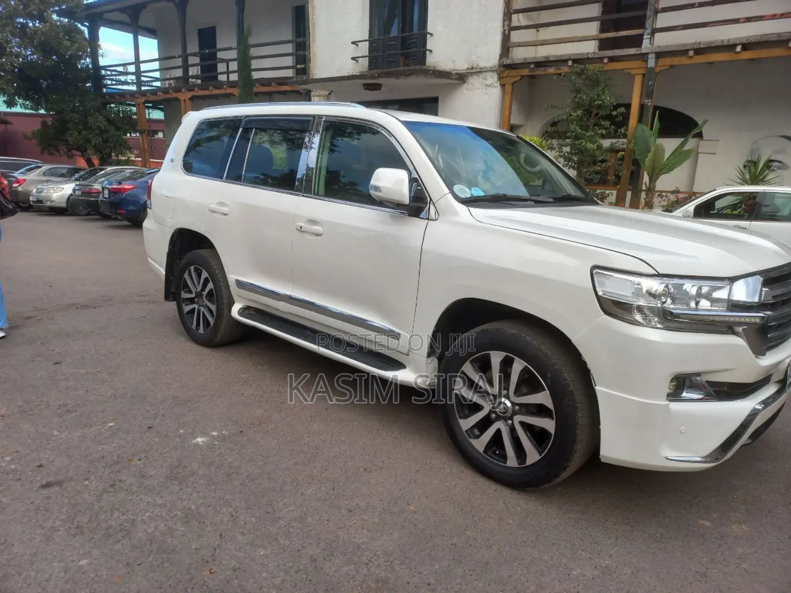 Toyota Land Cruiser 4.5 V8 DSL 2012 White