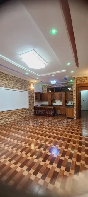 5bdrm Villa in Addis Abeba, Bole for sale