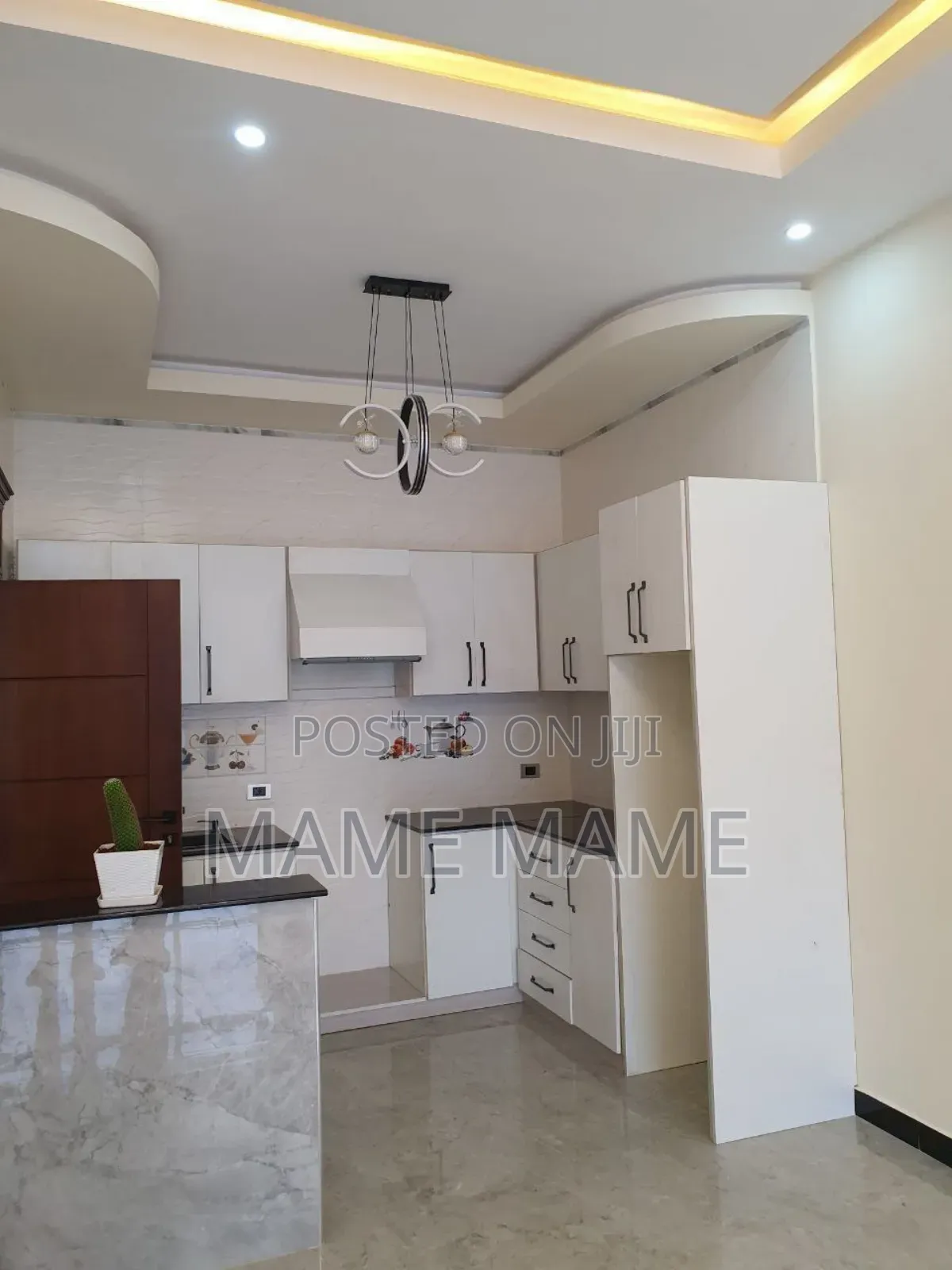 5bdrm Villa in Addis Abeba, Bole for sale