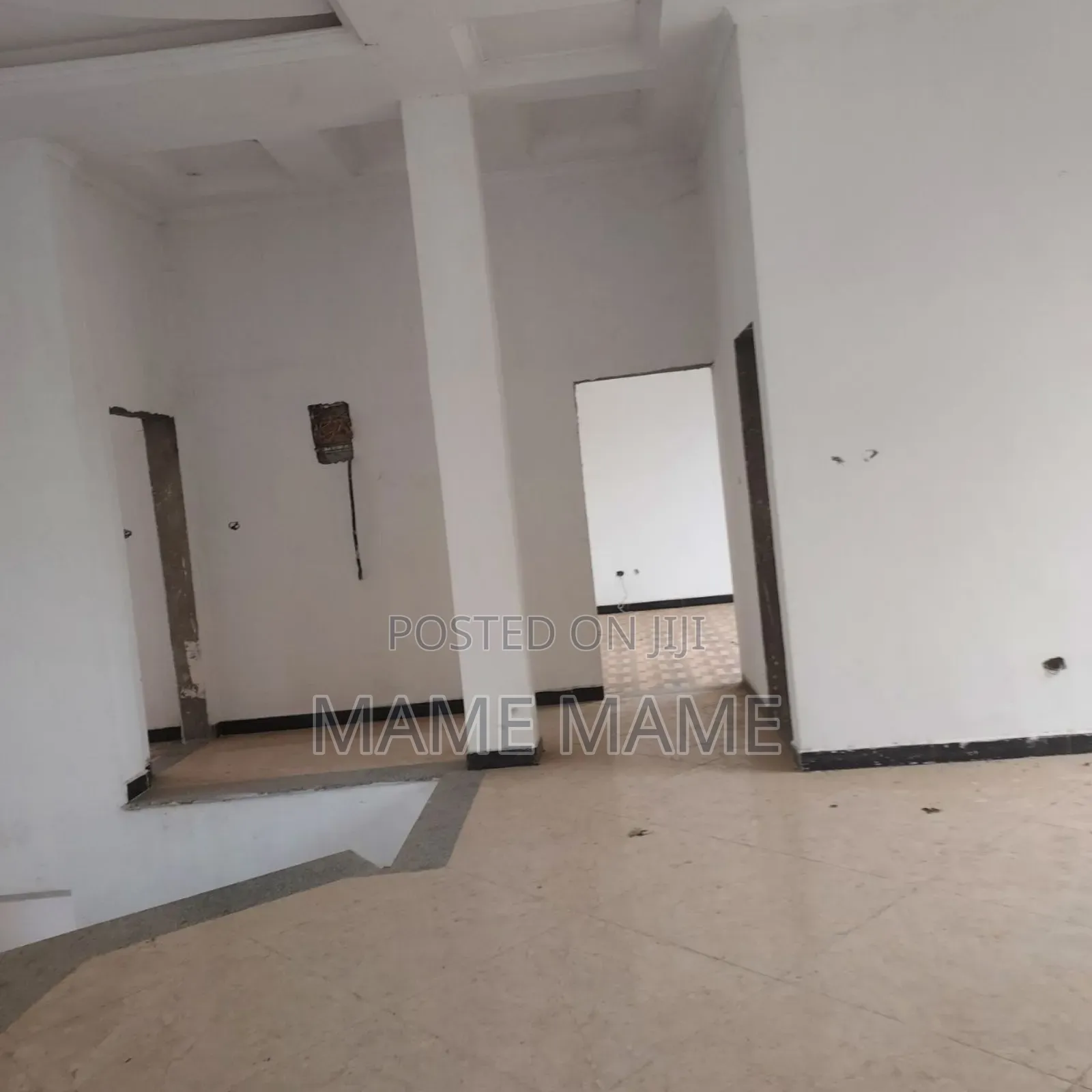 7bdrm House in Addis Abeba, Bole for sale