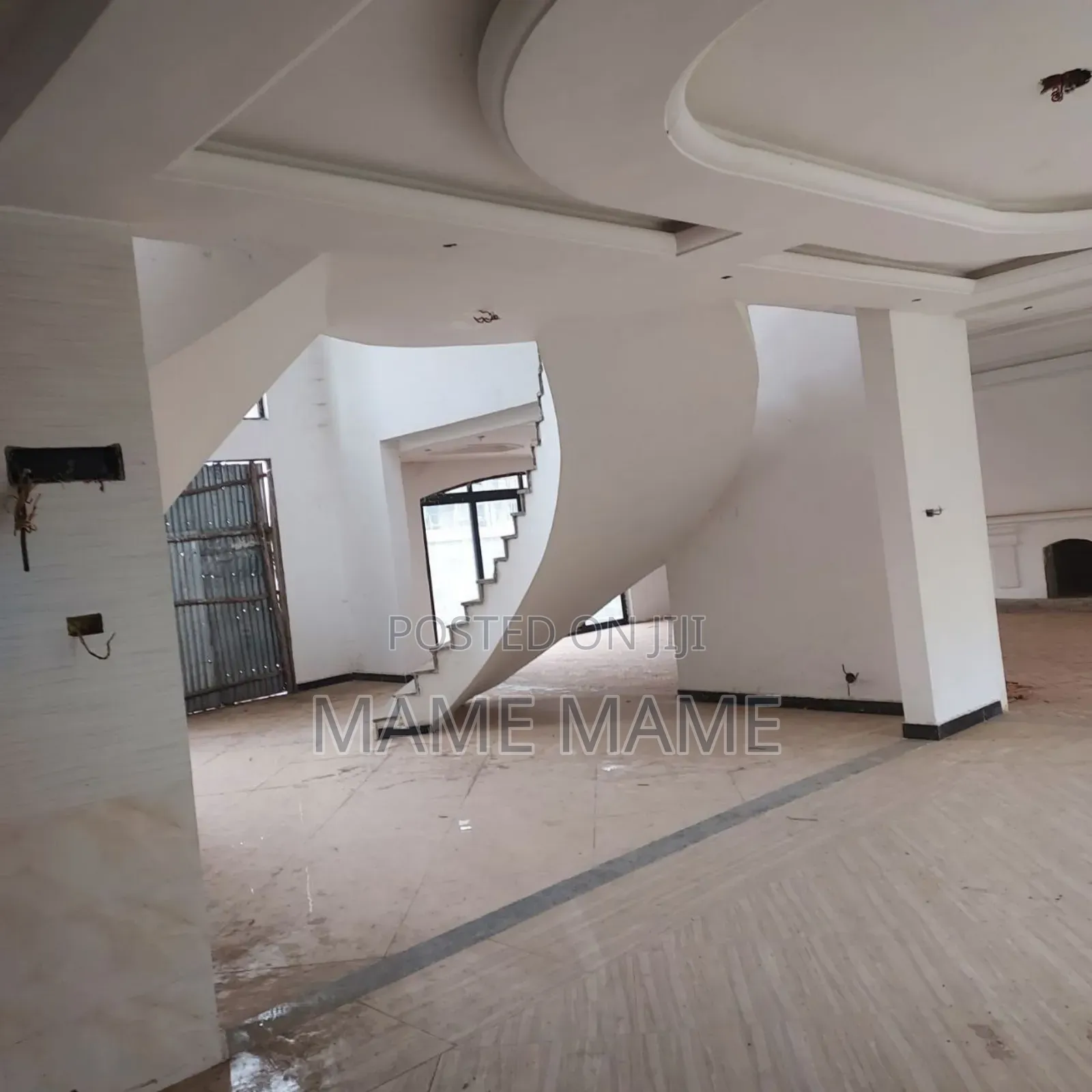 7bdrm House in Addis Abeba, Bole for sale