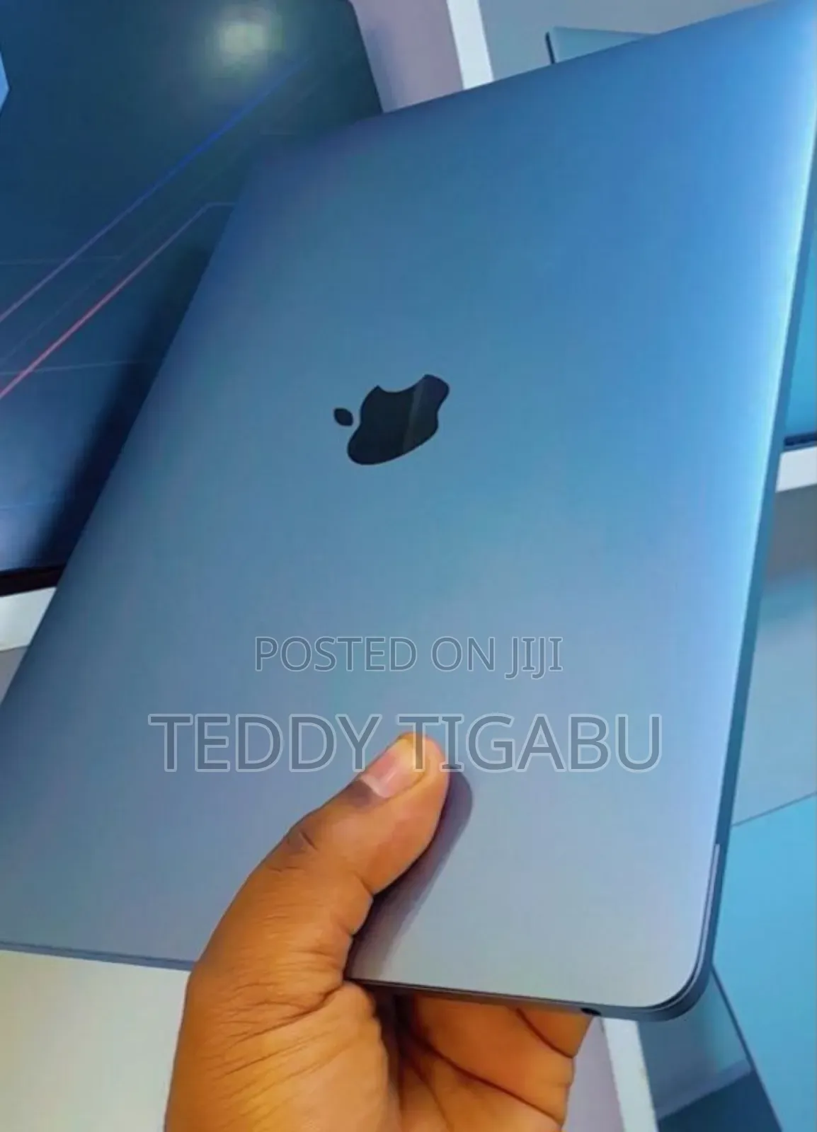 New Laptop Apple MacBook Air 2020 M1 8GB Apple M1 SSD 256GB