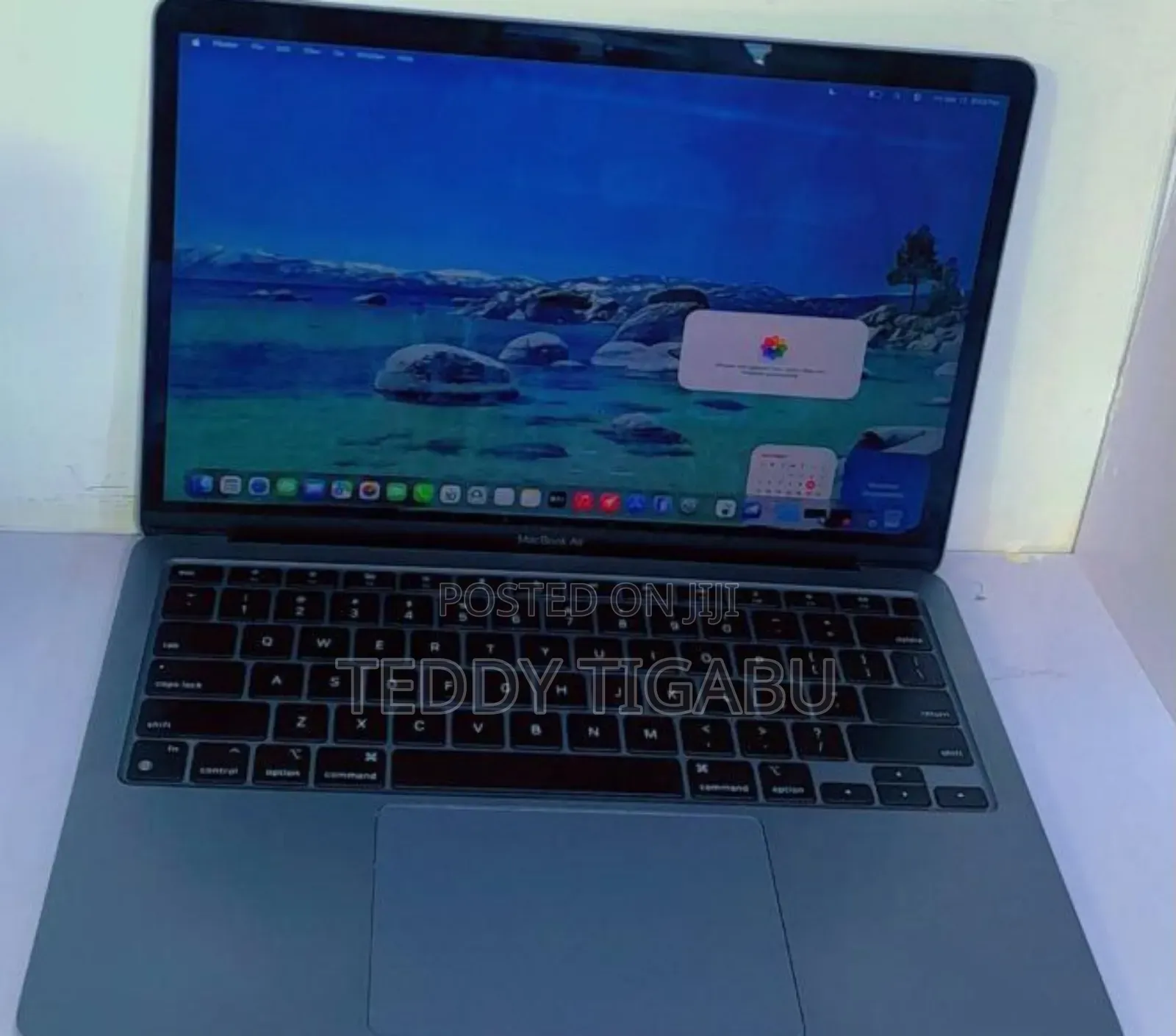 New Laptop Apple MacBook Air 2020 M1 8GB Apple M1 SSD 256GB