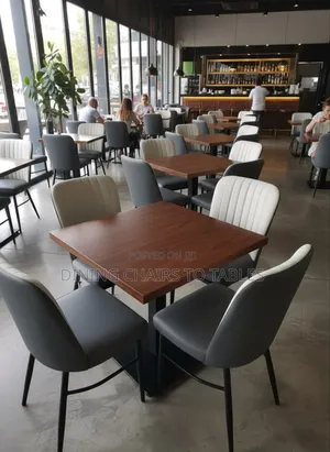 Quality የካፌ የሬስቶራንት የሆቴል የባር ወምበርና ጠረጼዛ