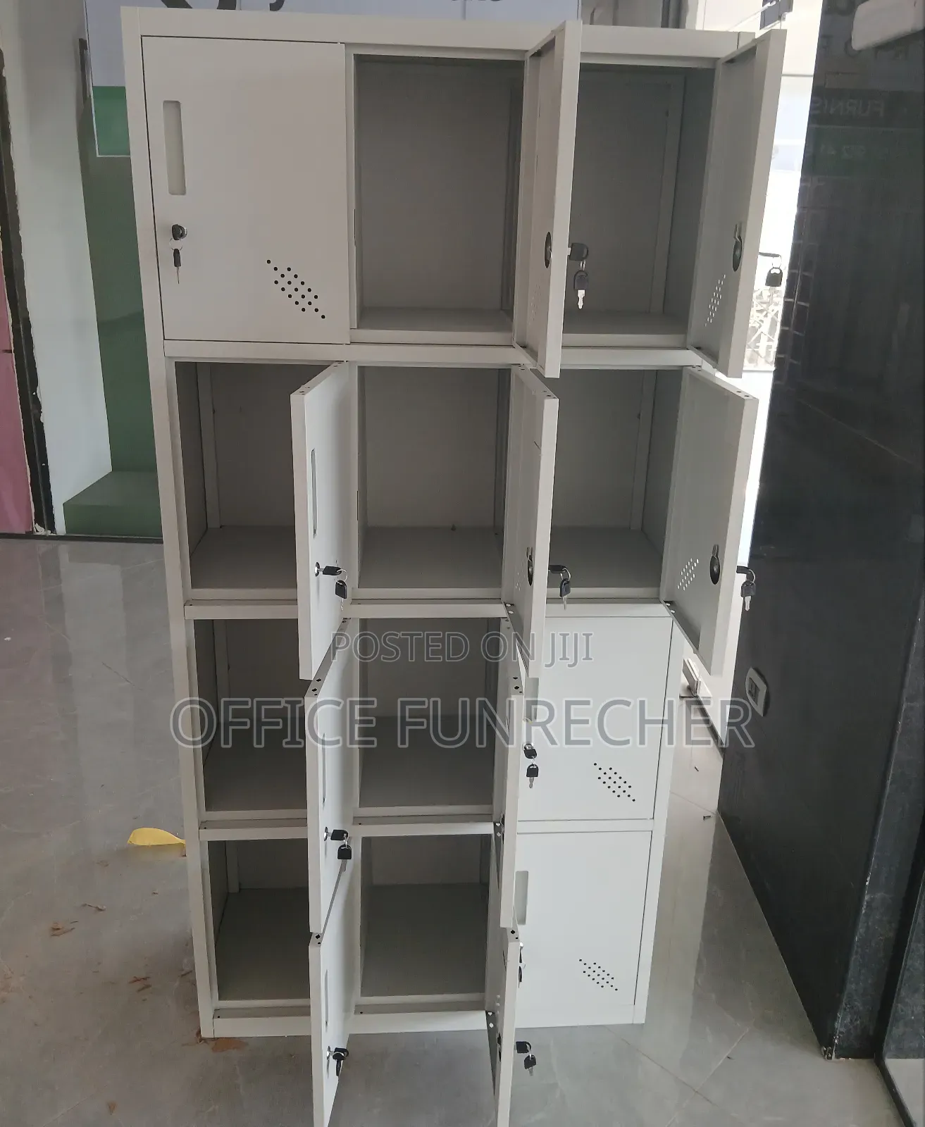 Lockers ባላ 9ሎኮር