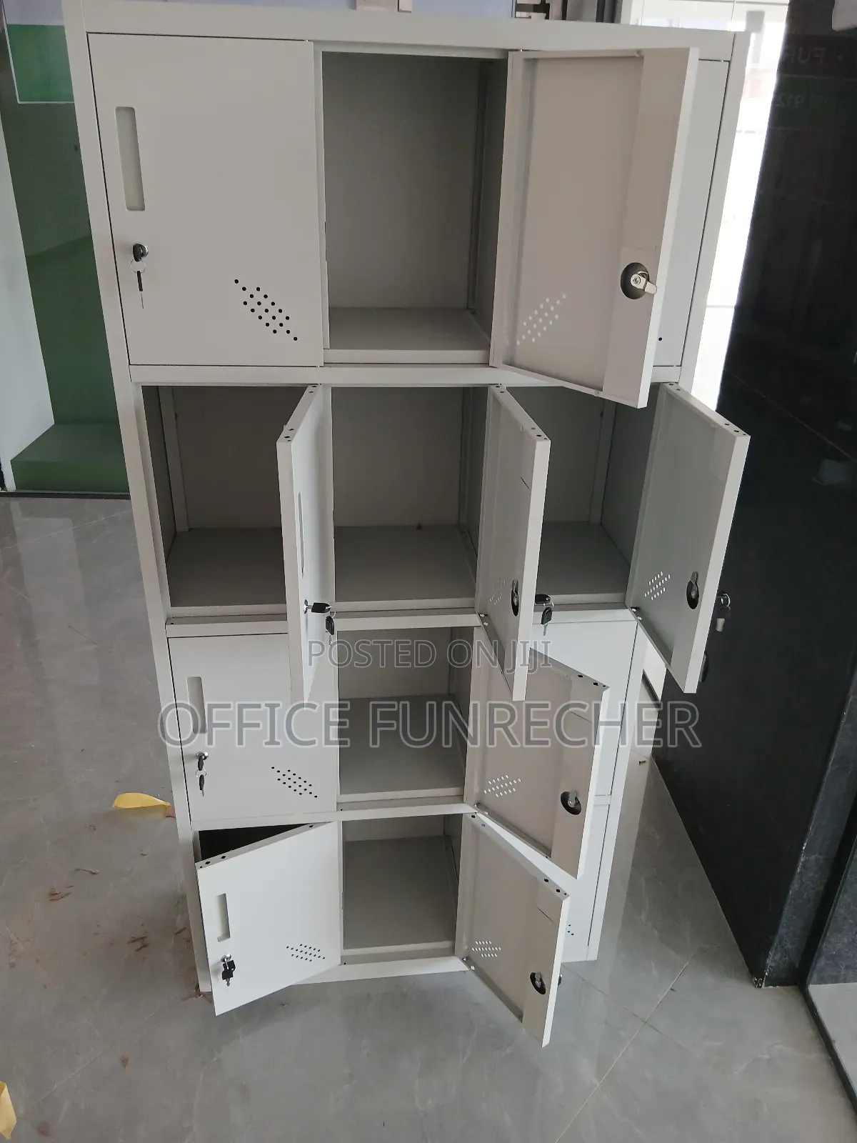 Lockers ባላ 9ሎኮር