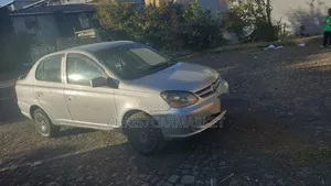 Toyota Platz 1.0 FWD 2003 Silver