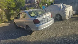 Toyota Platz 1.0 FWD 2003 Silver