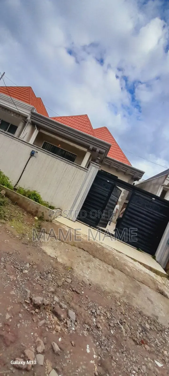 5bdrm Villa in Addis Abeba, Bole for sale