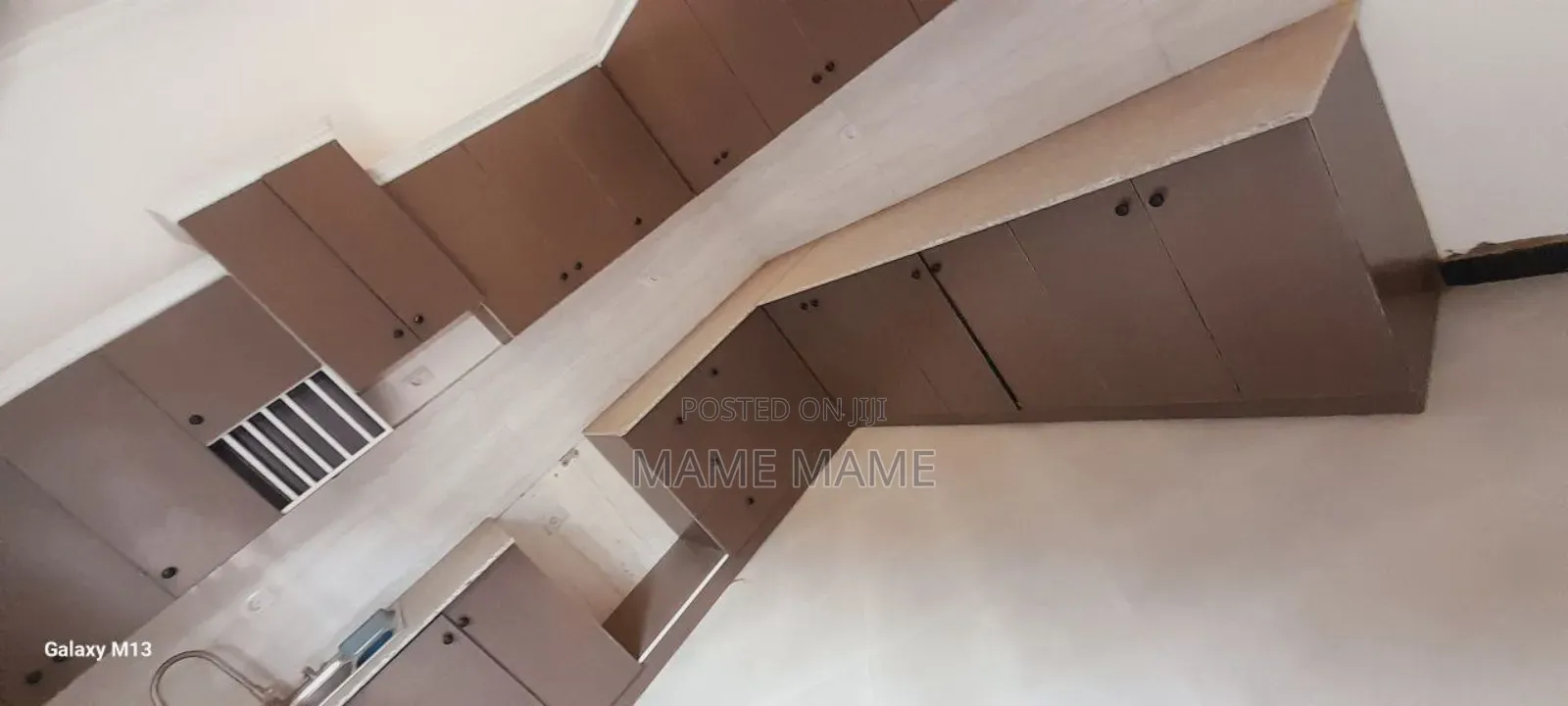 5bdrm Villa in Addis Abeba, Bole for sale