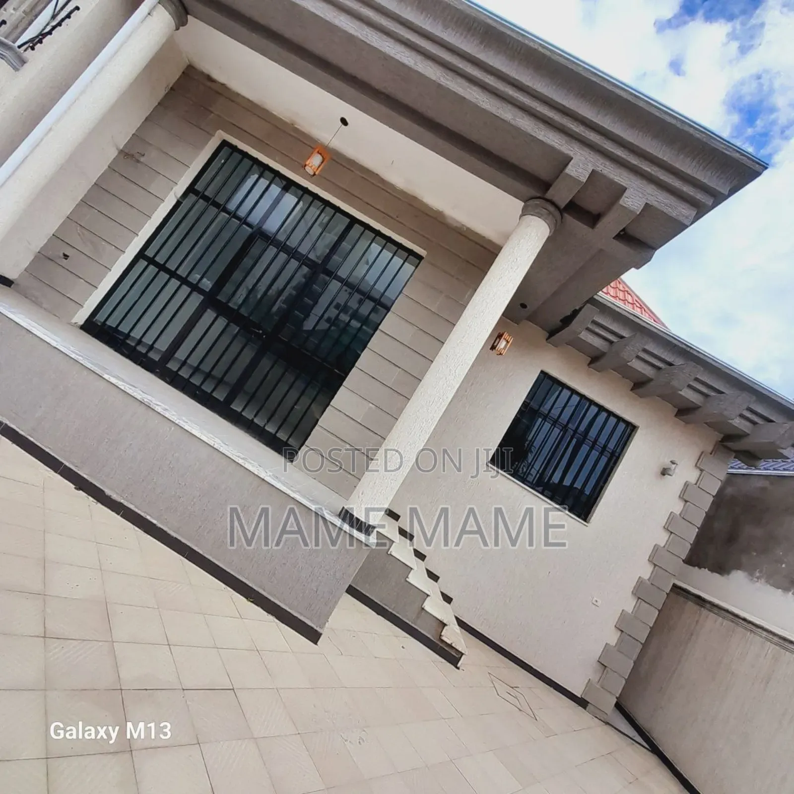 5bdrm Villa in Addis Abeba, Bole for sale