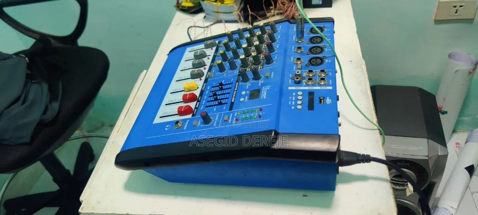 Speakers ስፒከር