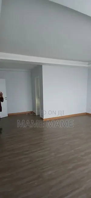 8bdrm House in Addis Abeba, Bole for sale